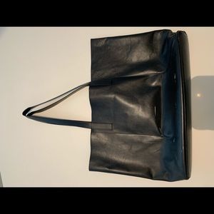 Everlane black tote bag